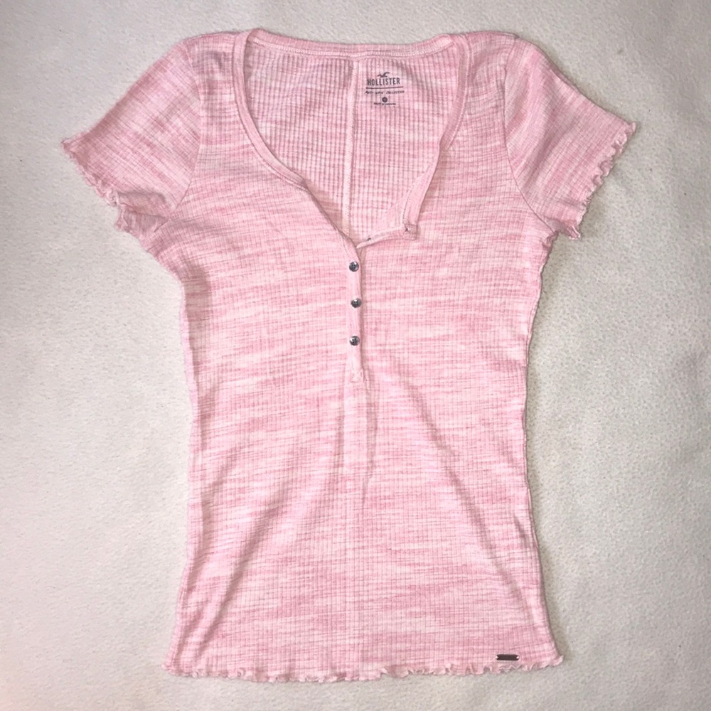 Hollister tee